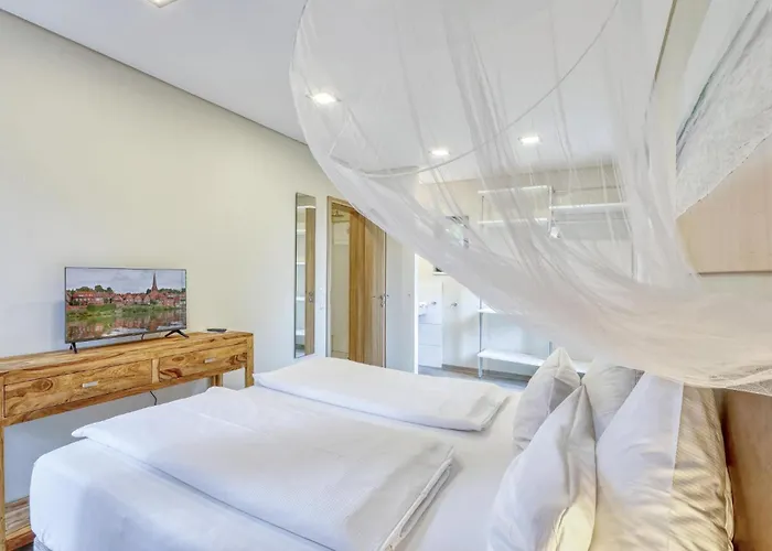 Holiday home Stunning In Sassenburg *